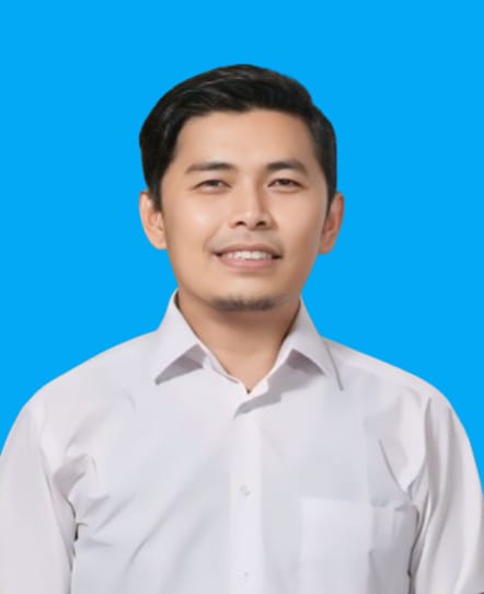 Dr. Muhamad Akrom